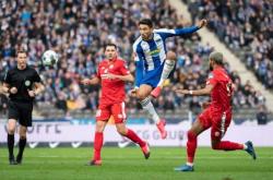 开云体育官网-包含沃尔夫斯堡惨遭逆转，积分下滑的词条