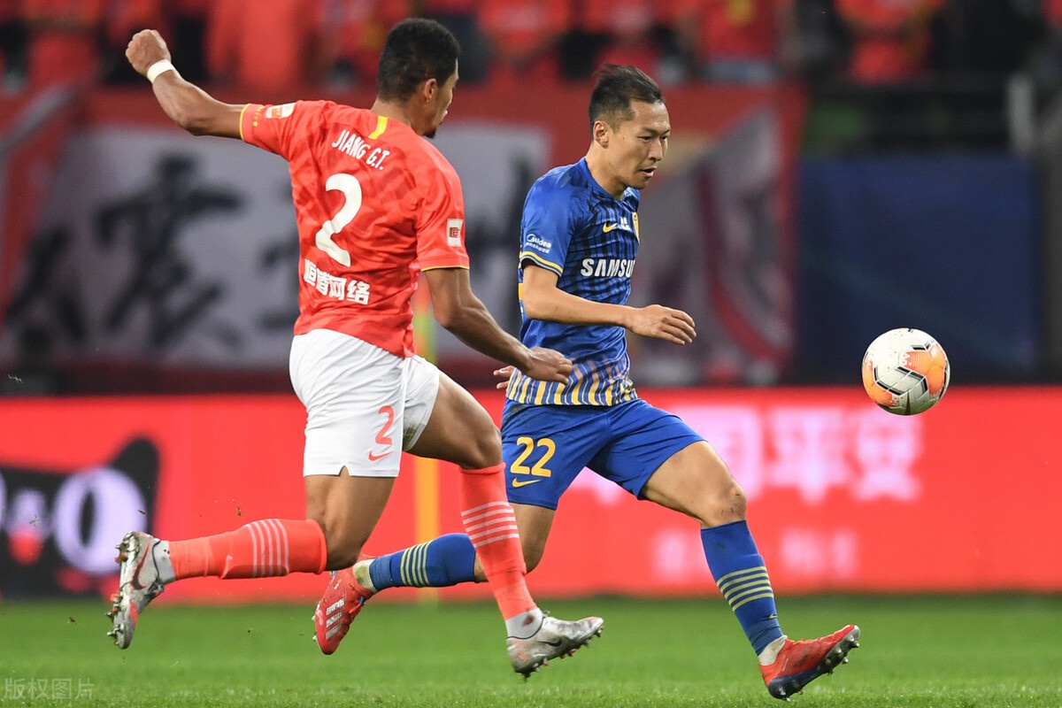 上港负苏宁:保级任务再次艰巨 上港负苏宁:保级任务再次艰巨