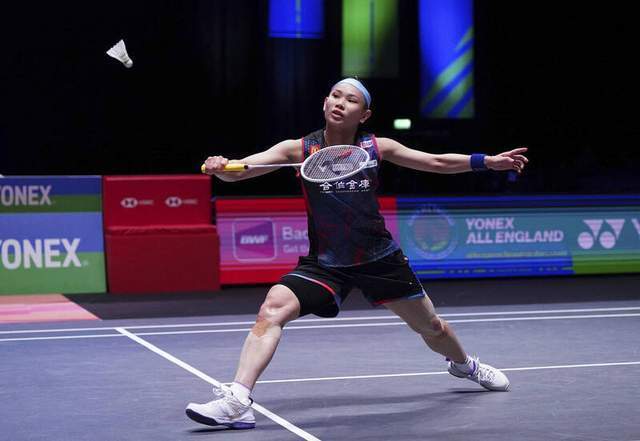 包含泰国羽毛球队爆冷印尼羽毛球队，戴资颖惊艳世界的词条