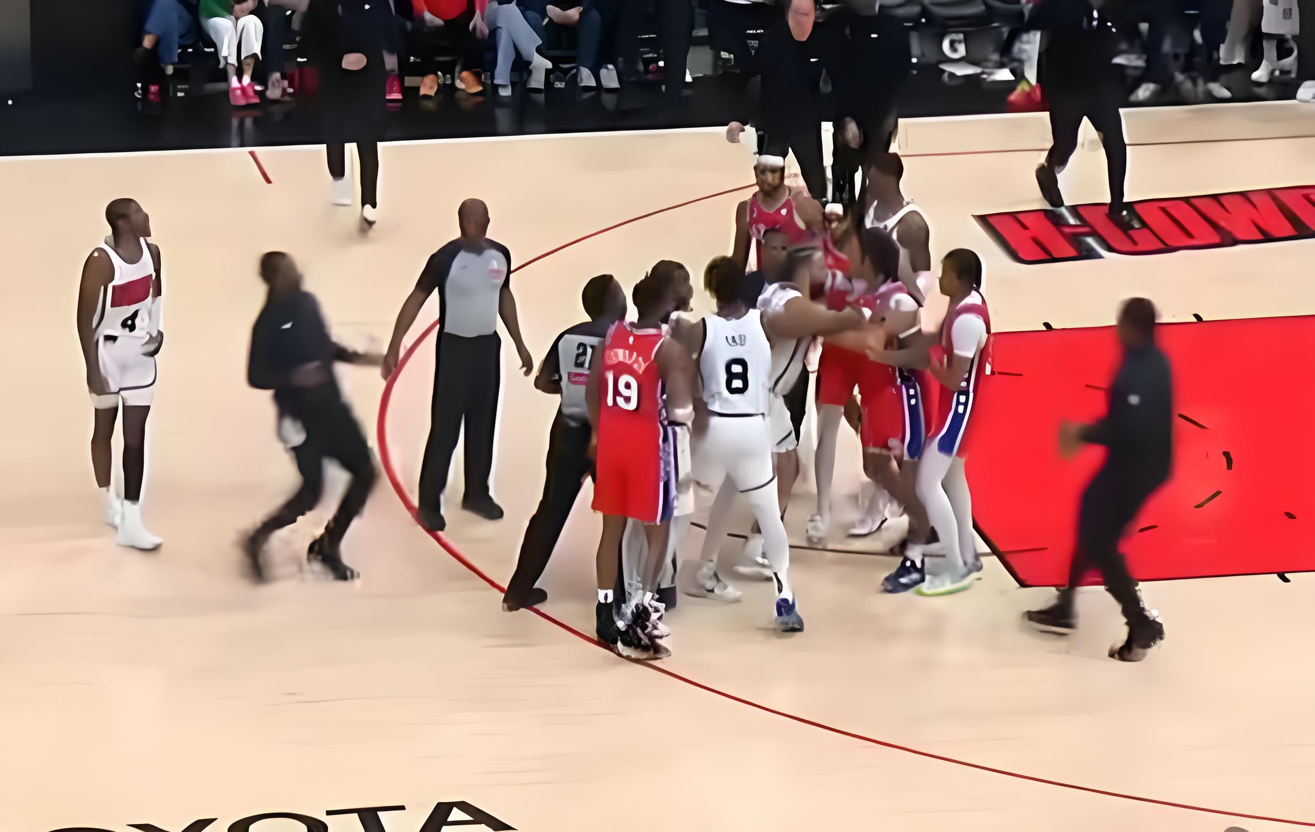 场面火爆！NBA观众席沸腾不已