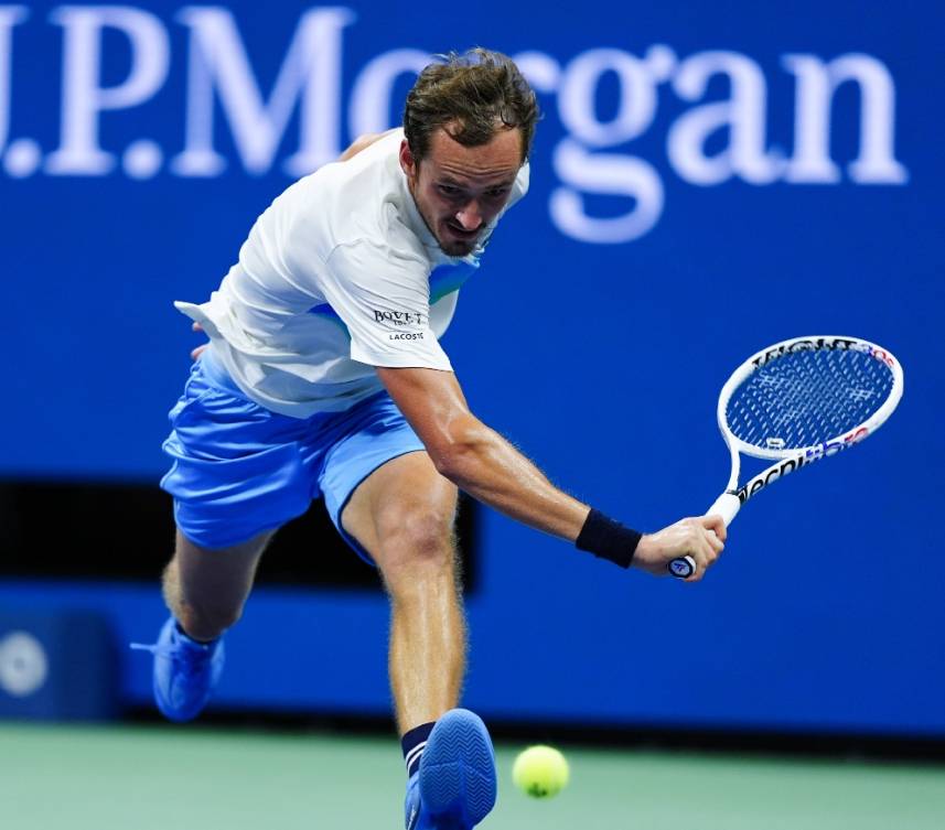 美网鏖战年终总决赛，辛纳统治全场